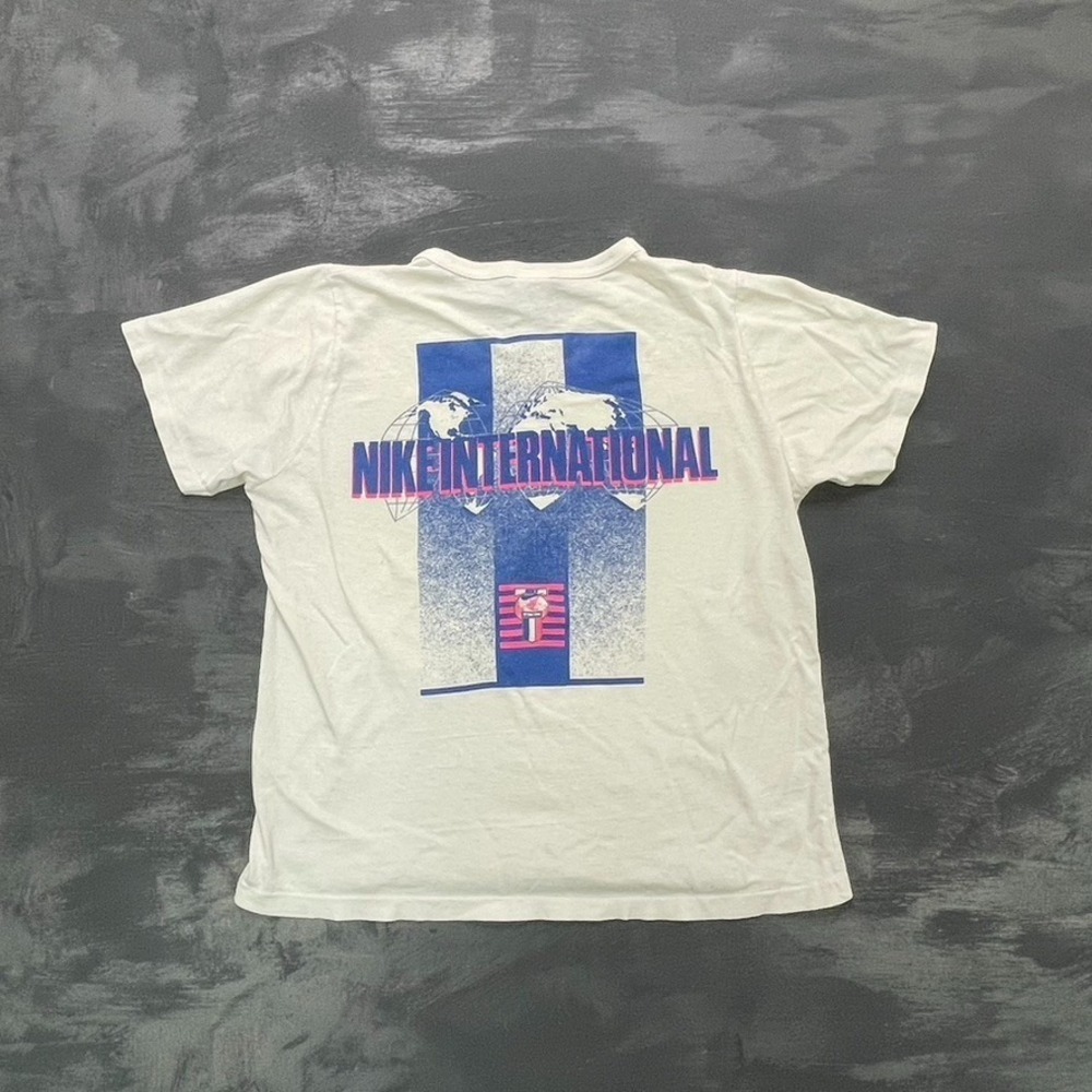 Vintage Swoosh Globe Map World T-Shirt Men Small Gray 1990s Nike